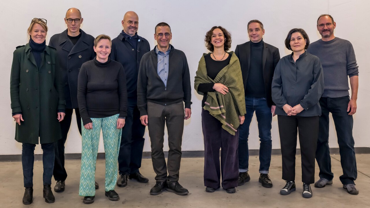 Die Fachjury (von links): Annette Helle, Johannes Käferstein, Stefanie Thomet, Andreas Hild, Peter Dransfeld, Judit Solt, Hartmut Göhler, Pinar Gönül und Jörg Kradolfer.